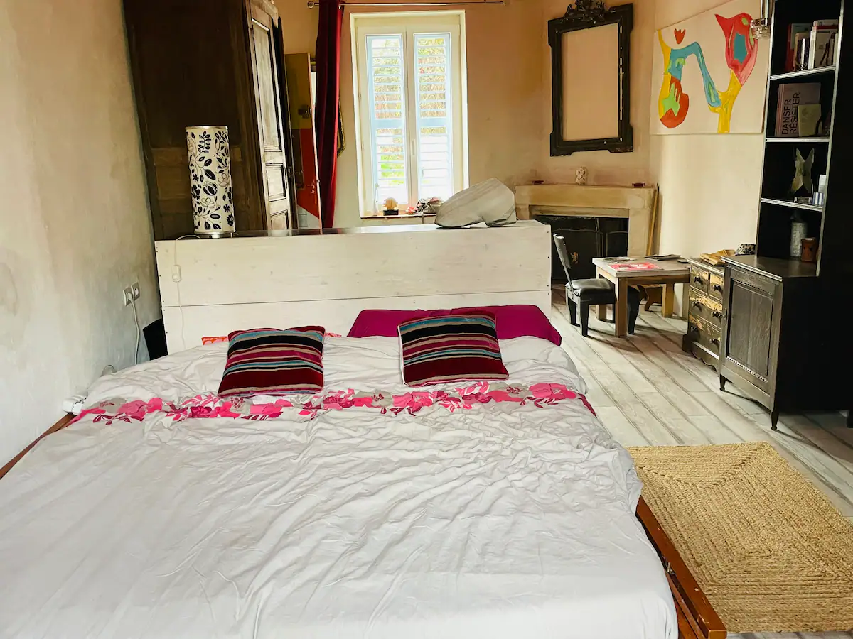 784773ca-b8a1-47a7-a923-81fa611a616c chambre gite bannay